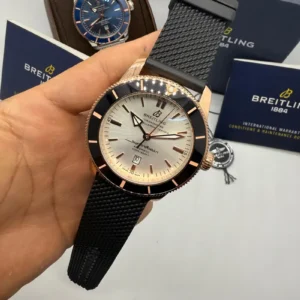 Breitling Superocean Borracha 44MM Automatico
