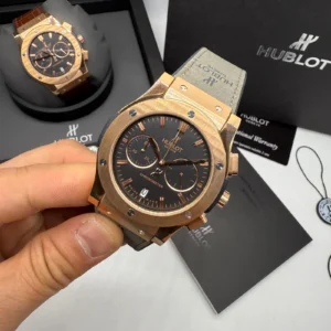 Hublot Classic Fusiona 42MM Bateria Couro
