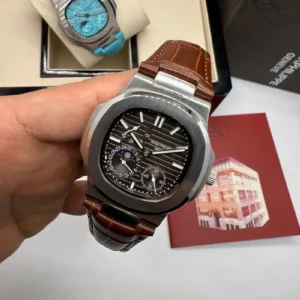 Patek Philippe Nautilus Couro 40MM Automático