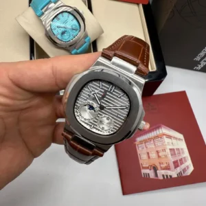 Patek Philippe Nautilus Couro 40MM Automático