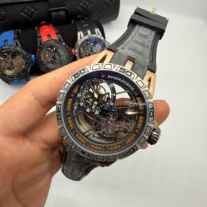 Roger Dubuis 45MM Automatico