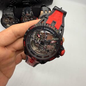 Roger Dubuis 45MM Automatico