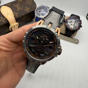 Roger Dubuis 45MM Automatico